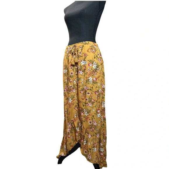 BOG Floral milkmaid Maxi 2 piece Set Yellow Peasant Boho Coquette Festive NEW - Picture 6 of 9